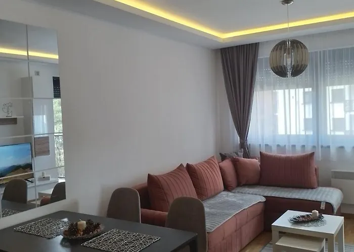 Four Seasons Suite